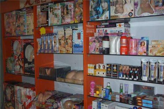 成人用品店的性玩具,成人用品店的性玩具有哪些